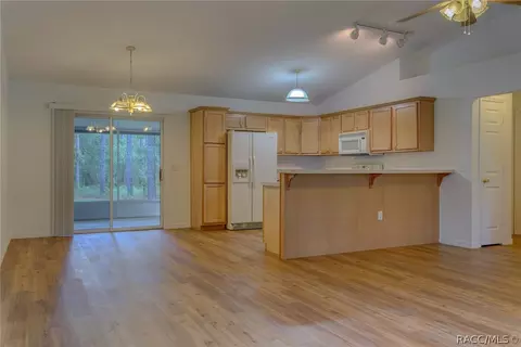 1304 E Hobart Ln, Hernando, FL 34442 photo 4