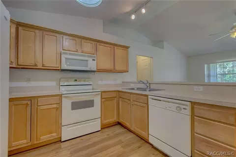 1304 E Hobart Ln, Hernando, FL 34442 photo 9