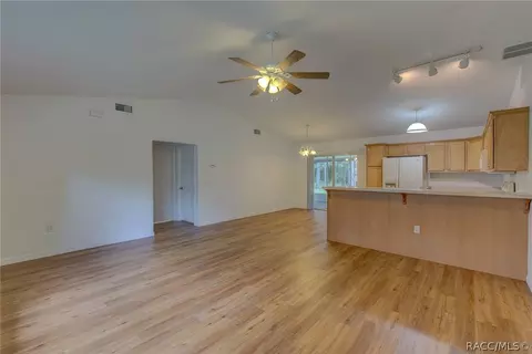 1304 E Hobart Ln, Hernando, FL 34442 photo 5