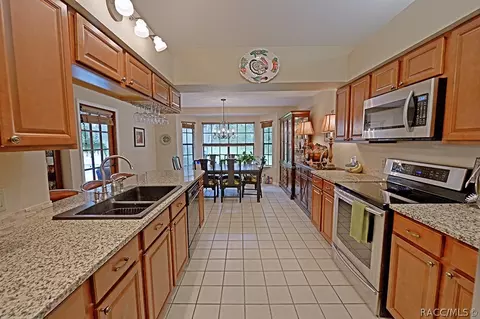 4051 N Ringwood Cir, Hernando, FL 34442 photo 9
