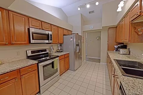 4051 N Ringwood Cir, Hernando, FL 34442 photo 10