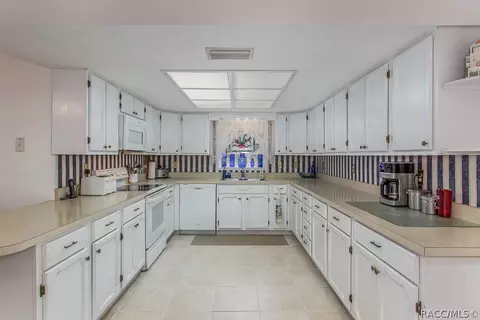 248 W National St, Hernando, FL 34442 photo 11
