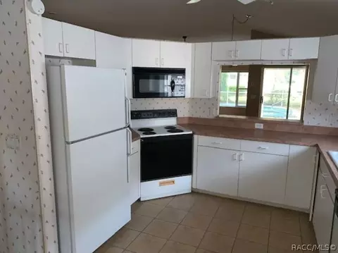 14438 Middle Fairway Dr, Spring Hill, FL 34609 photo 3