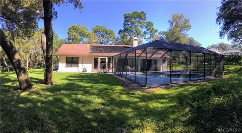 576 W Olympia St, Hernando, FL 34442 photo 6