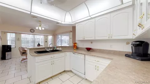 372 N Grandview Ave, Hernando, FL 34442 photo 13