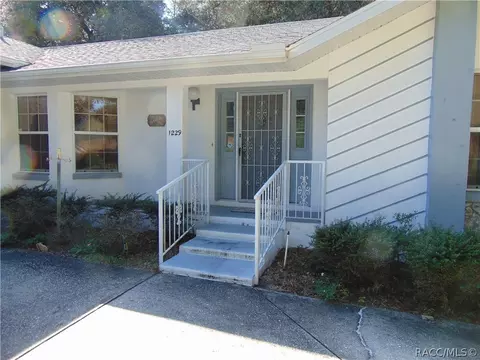 1229 E Silver Thorn Loop, Hernando, FL 34442 photo 3