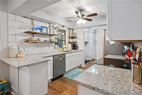 218 Wright St, Inverness, FL 34452 photo 3