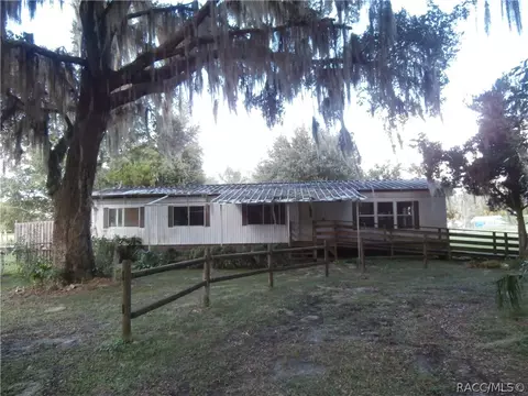 3984 N Bluewater Dr, Hernando, FL 34442 photo 3