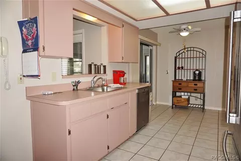 1239 E Silver Thorn Loop, Hernando, FL 34442 photo 9