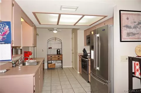 1239 E Silver Thorn Loop, Hernando, FL 34442 photo 7