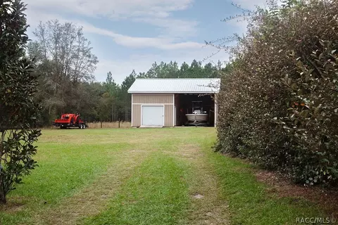 982 E Bismark St, Hernando, FL 34442 photo 4