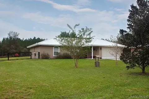 982 E Bismark St, Hernando, FL 34442 photo 3