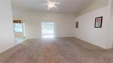 688 W Liberty St, Hernando, FL 34442 photo 5