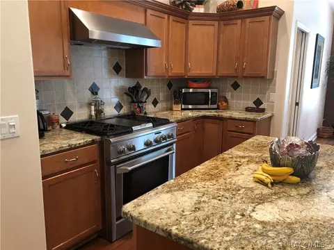 97 S Inglis Ave, Inglis, FL 34449 photo 5