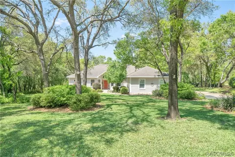 635 W Olympia St, Hernando, FL 34442 photo 2