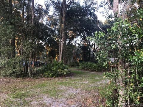 3783 E Camelot Pl, Hernando, FL 34442 photo 9