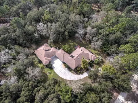 136 E Pilar St, Hernando, FL 34442 photo 1