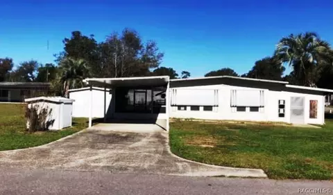 3615 E Squaw Valley Dr, Hernando, FL 34442 photo 1