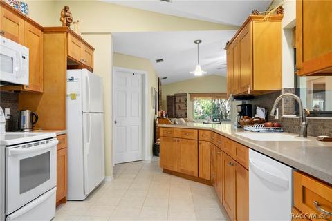 636 W National St, Hernando, FL 34442 photo 12