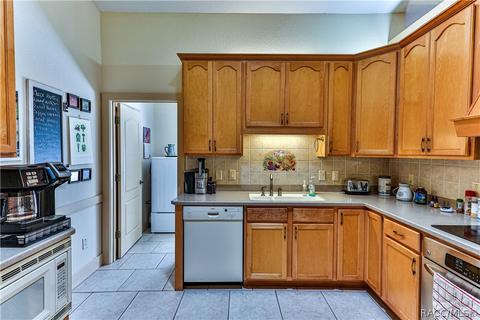 243 E Savoy St, Lecanto, FL 34461 photo 8