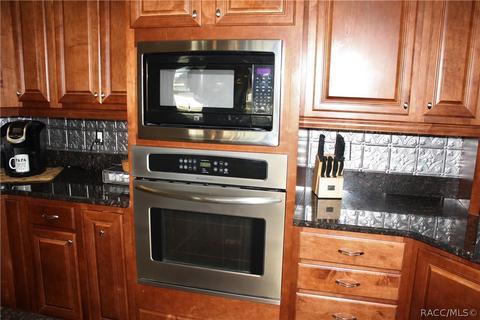 1132 N Hambletonian Dr, Hernando, FL 34442 photo 9