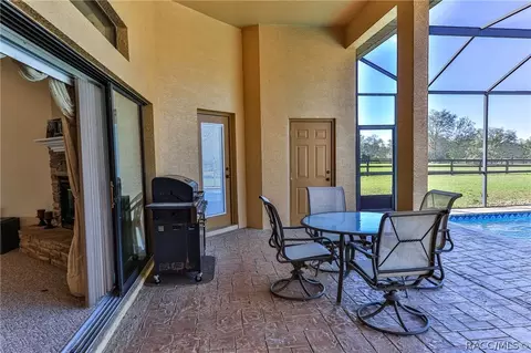 413 E Samuel Ct, Hernando, FL 34442 photo 9