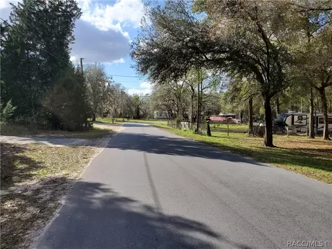 6731 N Dawson Dr, Hernando, FL 34442 photo 4