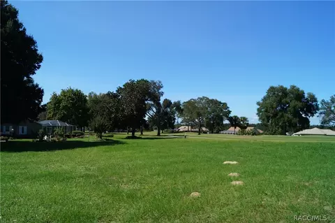 825 E Dakota Ct, Hernando, FL 34442 photo 4