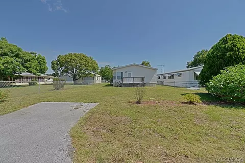 4231 E Alabama Ln, Hernando, FL 34442 photo 4