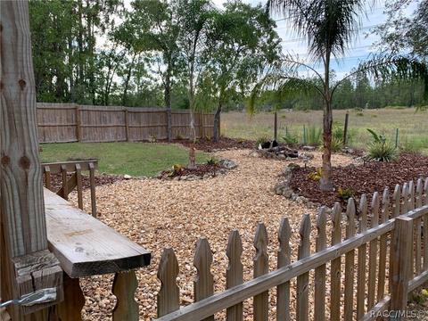 367 W Homeway Loop, Citrus Springs, FL 34434 photo 5