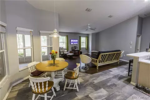 752 W Olympia St, Hernando, FL 34442 photo 9