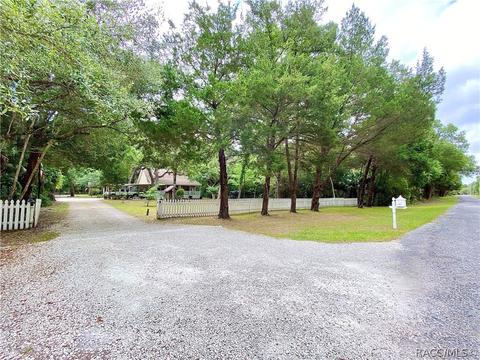 165 Mary St, Inglis, FL 34449 photo 2