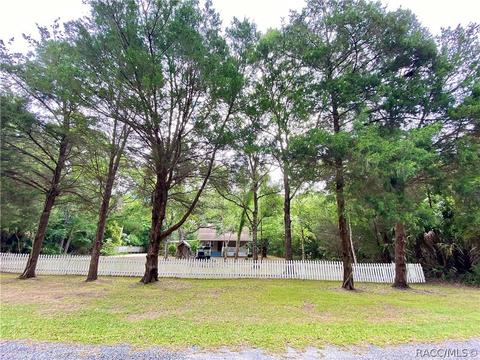 165 Mary St, Inglis, FL 34449 photo 3