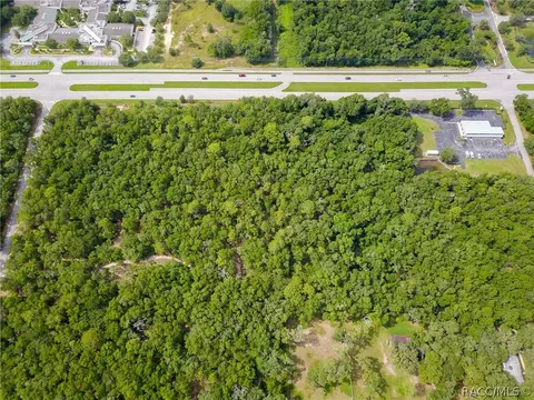 2584 Leesburg Ave, Hernando, FL 34442 photo 14