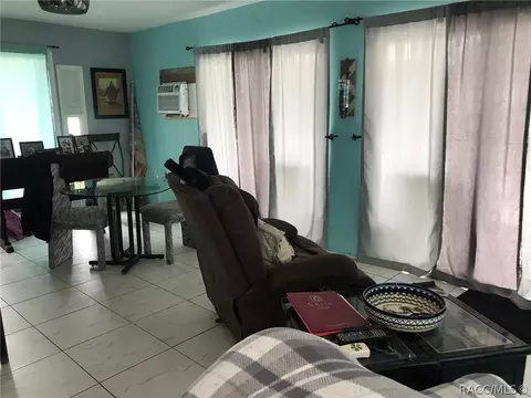 108 3rd St, Saint Augustine, FL 32080 photo 4
