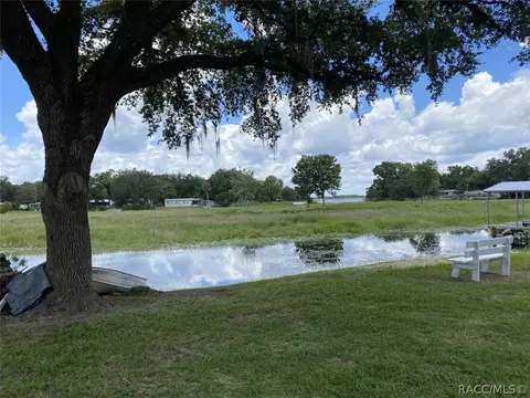 3900 N Bluewater Dr, Hernando, FL 34442 photo 3