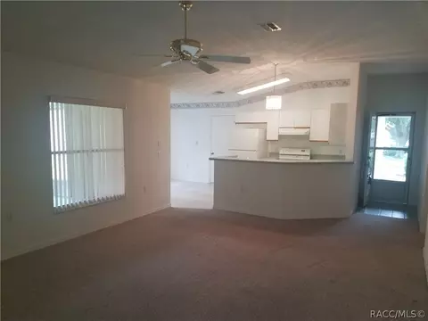 836 W Cockatiel Loop, Hernando, FL 34442 photo 5