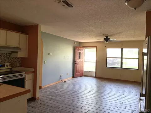2092 E Pamela Ct, Hernando, FL 34442 photo 5