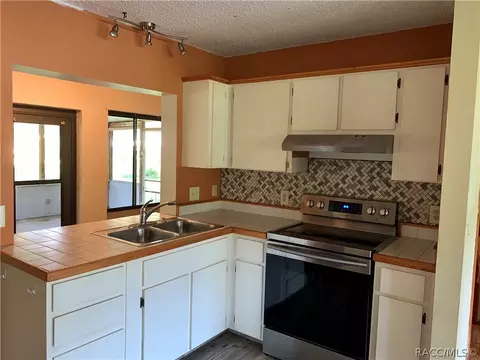 2092 E Pamela Ct, Hernando, FL 34442 photo 8