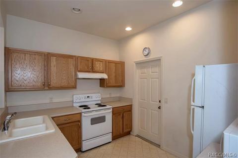 1705 W Spring Meadow Loop, Lecanto, FL 34461 photo 4