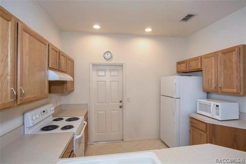 1705 W Spring Meadow Loop, Lecanto, FL 34461 photo 8