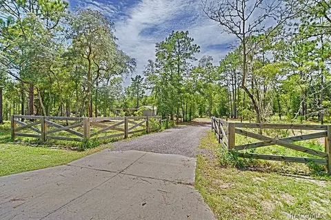 2000 N Frazier Ter, Hernando, FL 34442 photo 3