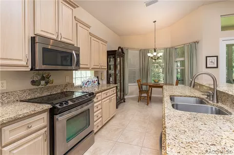 407 W Doerr Path, Hernando, FL 34442 photo 5