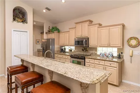 407 W Doerr Path, Hernando, FL 34442 photo 3