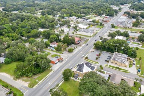 242 W Noble Ave, Williston, FL 32696 photo 2