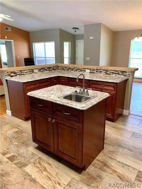 290 E Knightsbridge Pl, Lecanto, FL 34461 photo 7