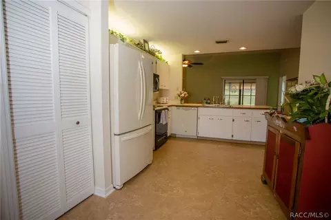 646 W Diamondbird Loop, Hernando, FL 34442 photo 17