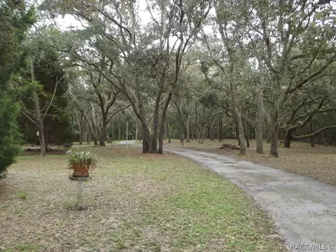 8471 Stone Dr, Webster, FL 33597 photo 27