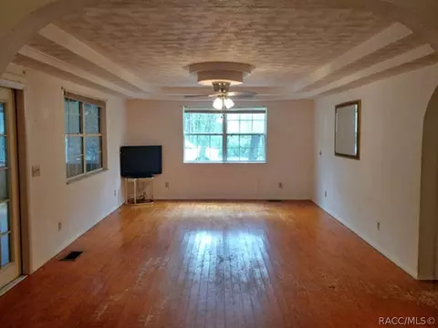 8471 Stone Dr, Webster, FL 33597 photo 7