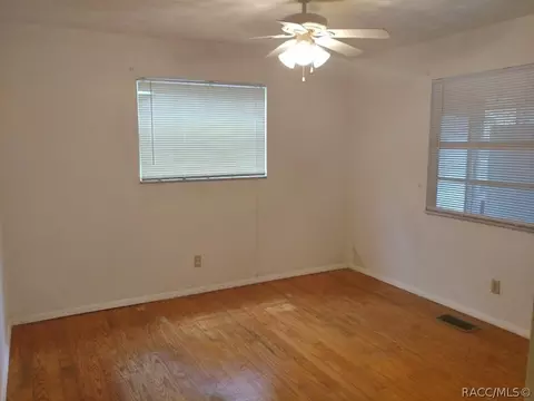 8471 Stone Dr, Webster, FL 33597 photo 13